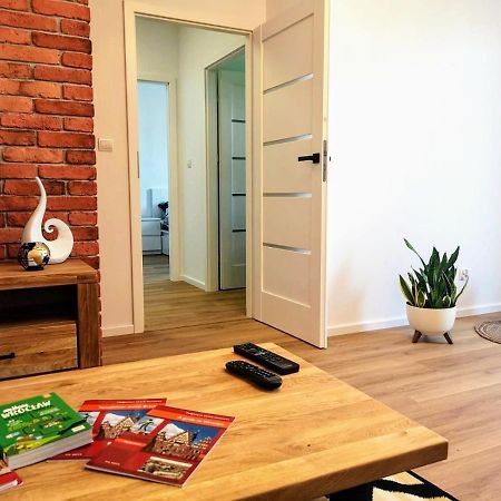 Nowoczesny Apartament Na Promenadach Wroclawskich Buitenkant foto